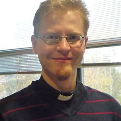 Kuvassa Luther-säätiön pastori Jani-Matti Ylilehto.