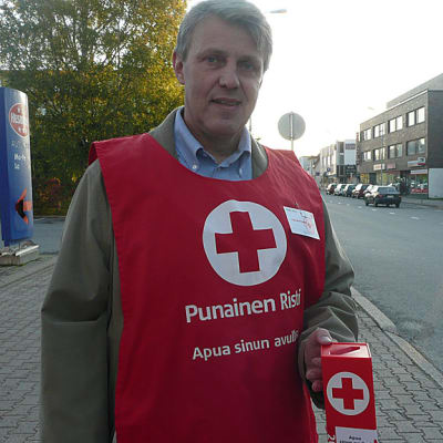 Pekka Annala valmiina Nälkäpäivä-keräykseen