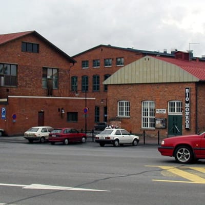 Vanha Paukku - punatiilinen vanha tehdasrakennus Lapualla. 
