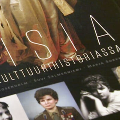 Naisia Venäjän kulttuurihistoriassa kirjab kansi.