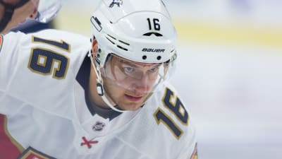 Alskandr Barkov spelar ishockey för Florida Panthers.