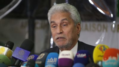 Afrikanska unionens särskilda Sudan-sändebud, mauretaniern Mohamed El Hacen Lebatt under en presskonferens i Khartoum i början av veckan. 