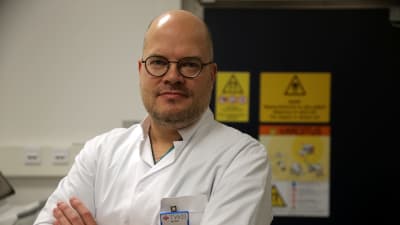 Neurokirurgian erikoislääkäri Janek Frantzén työskentelee Turun yliopistollisessa keskussairaalassa.