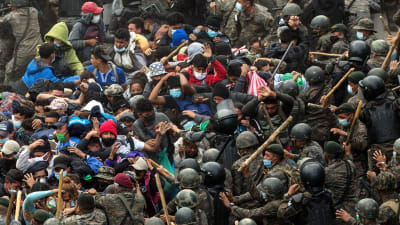 De guatemalanska säkerhetsstyrkorna släppte inte igenom någon vid den här vägspärren. 