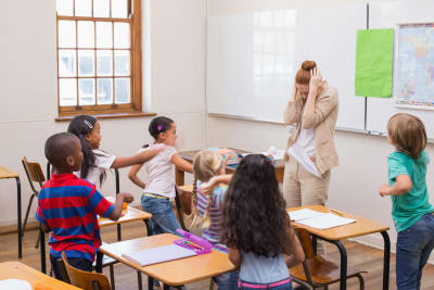 elever retas med lärare