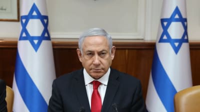 Premiärminister Benjamin Netanyahu i samband med söndagens regeringsmöte. 