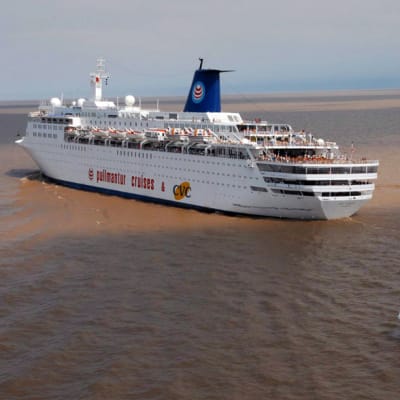 Atlantic Star -alus, silloiselta nimeltään Sky Wonder, sai pohjakosketuksen Argentiinan rannikolla tammikuussa 2007.