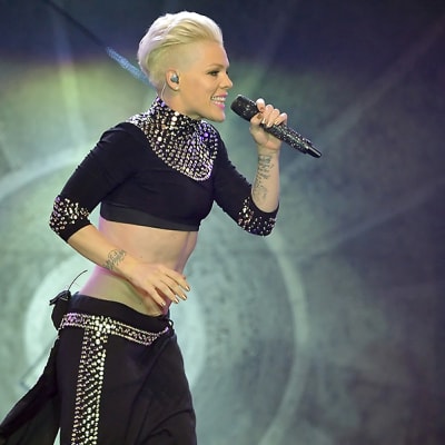 Yhdysvaltalinen laulaja Pink lavalla Berliinissä maaliskuussa 2013.