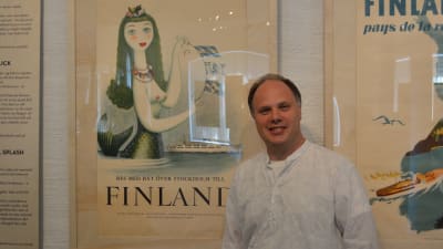 Magnus Londen har den största samlingen reseaffischer från Finland