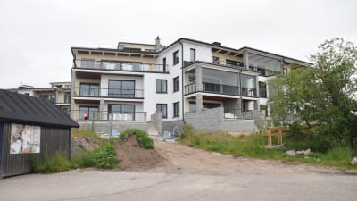 Regatta Resorts bostäder på Fabriksudden i Hangö.