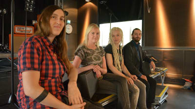 Heidi, Nina, Soffe och Jonne i bandet Vipr Arms.