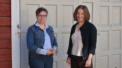 Ann-Sofi Ljungqvist och Maria Ehrnström-Fuentes, administratörer för Reko-ringen i Vasa