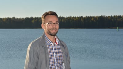 Ilkka Rissanen från Ingå kommun hoppas på fiskare i Joddböle fiskehall