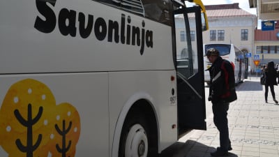 Savonlinjas buss på busstationen i Borgå