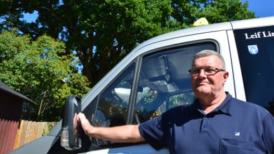 Leif Lindman är taxichaufför i Pojo