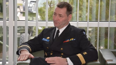 Stabschefen för marinen, amiral Juha Vauhkonen.