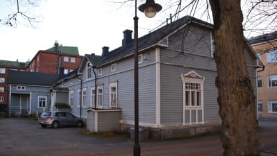 Fastigheten på Biskopsgatan 15 har stått tom i tio år.