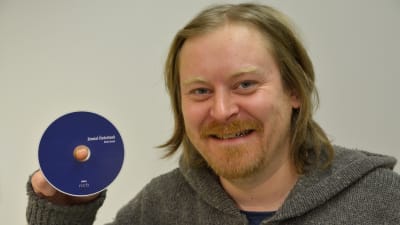 Daniel Österlund med nya skivan Flok Pnuk.