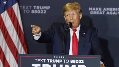 Donald Trump under ett kampanjmöte i  Manchester, New Hampshire den 27 april.