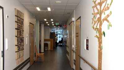 Raseborgs mentalvårscenter består av en hel del korridorer.