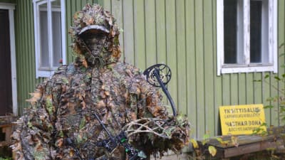 Anton Lindborg i kamouflage för sommar.
