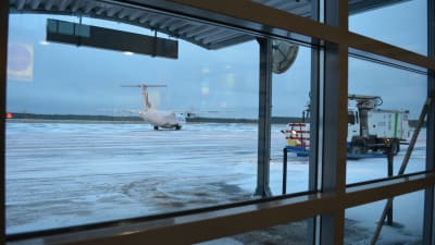 Flygbolaget Norras plan är klart för avgång från Karleby-Jakobstad flygplats