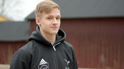Porträttbild på Rufus Kesti. 