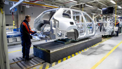 Biltillverkning i Volvofabriken i Göteborg.