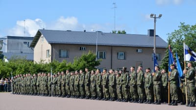 Beväringar svär krigsmannaed i borgå 11.08.17