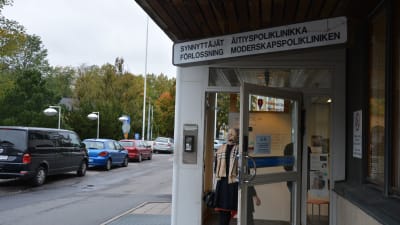 Ingången till förlossningsavdelningen vid ÅUCS.