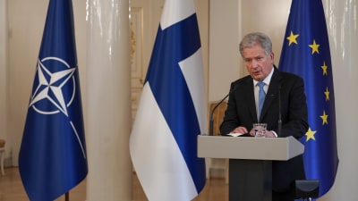 Naton pääsihteerin Jens Stoltenberg ja Suomen Tasavallan presidentti Sauli Niinistö tapasivat Presidentinlinnassa.
