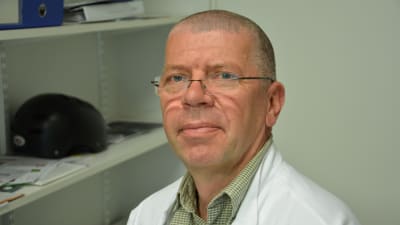 Jarmo Oksi, direktör för avdelningen för infektionssjukdomar vid ÅUCS.