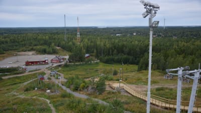 Öjberget skidcentrum i Sundom, uppifrån backen.