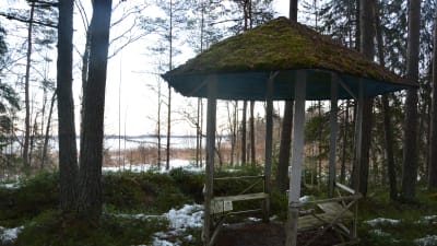 Lusthuset vid Nelins villa.