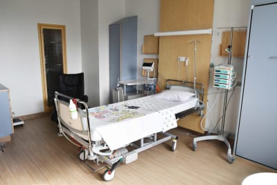 Patientrum på avdelningen för hematologi och onkologi för barn och unga i Åbo universitetscentralsjukhus byggnad Fyrsjukhuset den 13.5.2022.