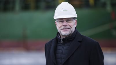 Porträttfoto på Patrik Hellman