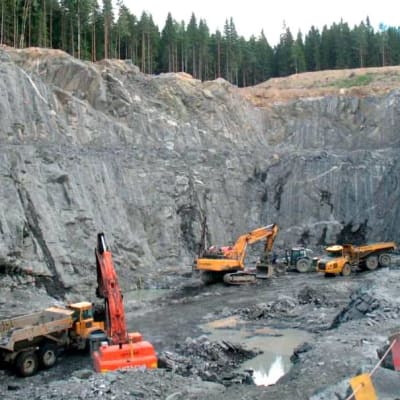 Dragon Mining Oy aikoo louhia kultaa useista eri avokaivoksista Pohjois-Kuusamossa.