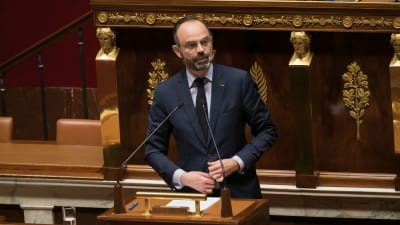 Premiärminister Edouard Philippe talar till den franska nationalförsamlingen
