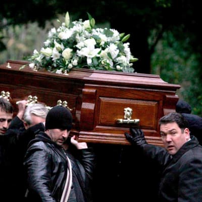 Alexander Litvinenko haudattiin Lontoon Highgaten hautausmaalle 7. joulukuuta 2006.