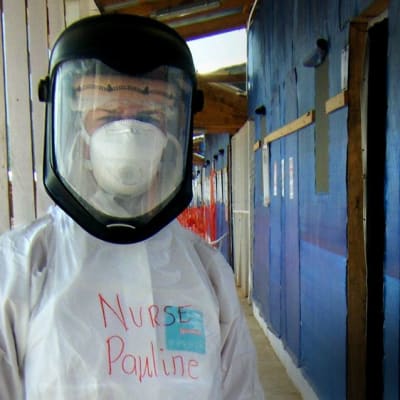 Sairaanhoitaja Pauline Cafferkey sai ebolatartunnan työskennellessään vapaaehtoisena Pelastakaa lapset -järjestön sairaalassa Sierra Leonessa viime vuonna. 