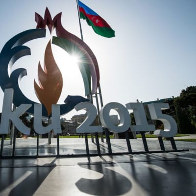 Baku 2015 kyltti ja logo