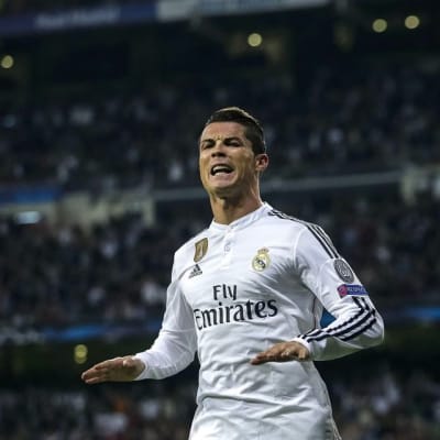 Cristiano Ronaldo juhlii maalia