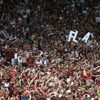 Flamengon kannattajia katsomossa.
