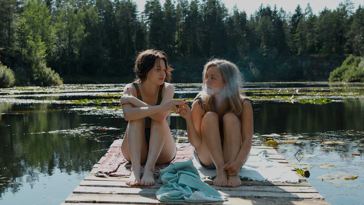 Poiketaan reiteiltä, poiketaan normeista – Teeman kotimaisissa uusissa elokuvissa naiset rikkovat rajoja