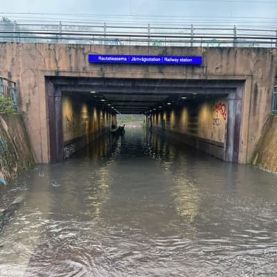 Tulviva alikulkutunneli.