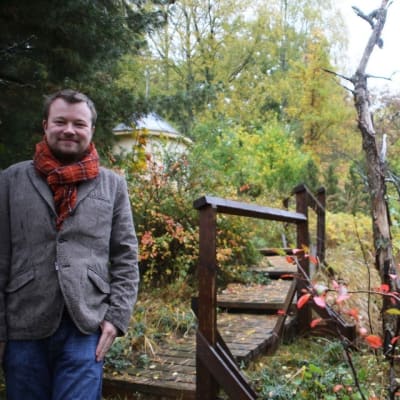 Olli Muurainen i hans arboretum i Karislojo.