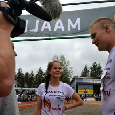 Ville Parviainen ja Sari Viljanen.