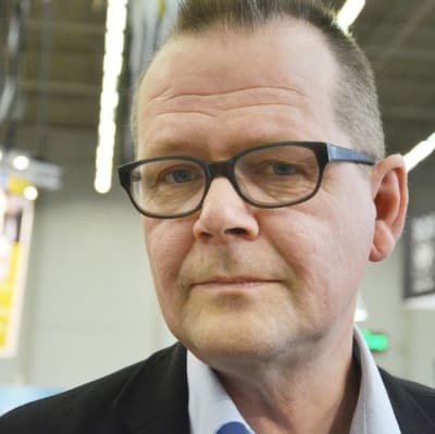 Författaren Kari Hotakainen