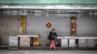  Försäljare i Guangzhou i provinsen Guangdong, Kina 10.2.2020