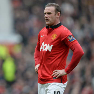 Manchester Unitedin Wayne Rooney mietteliäänä pelin tuoksinassa.